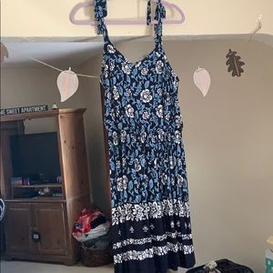 NWT navy/white dress